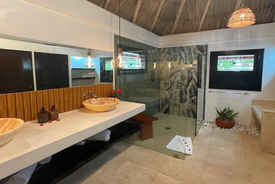 Matachica Bathroom
